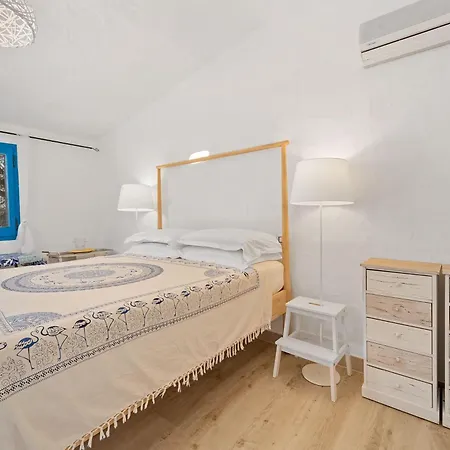 Paradiso Deluxe Villa Quartu SantʼElena
