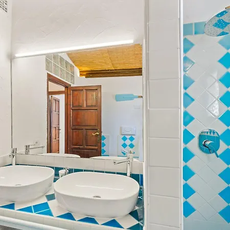 Paradiso Deluxe Villa *