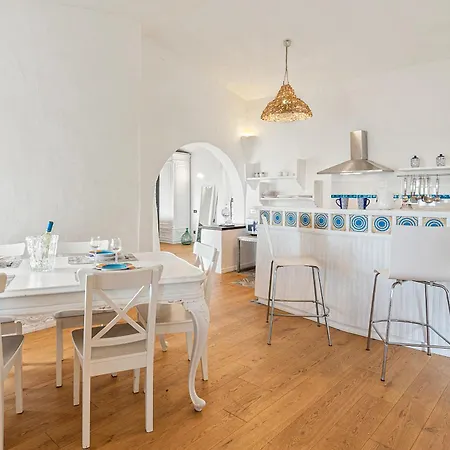 Paradiso Deluxe Villa *