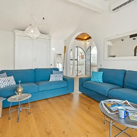 Paradiso Deluxe Villa *