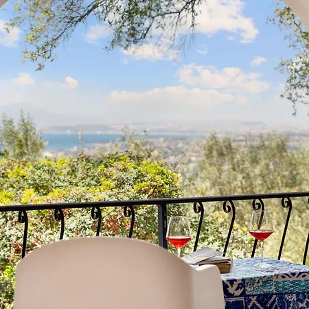 Paradiso Deluxe Villa Quartu SantʼElena