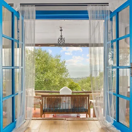 Paradiso Deluxe Villa *